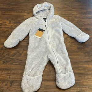 NWT North Face Campshire One piece Toddler Baby Bear Fuzzy onesie Bunting 18-24M